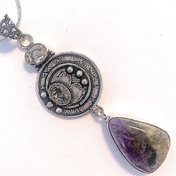 2 1/2 inch, Charoite Amethyst, pendant on a silver chain - Picture 1 of 7